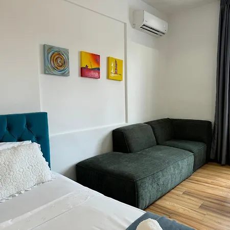 Elegant * Тирана